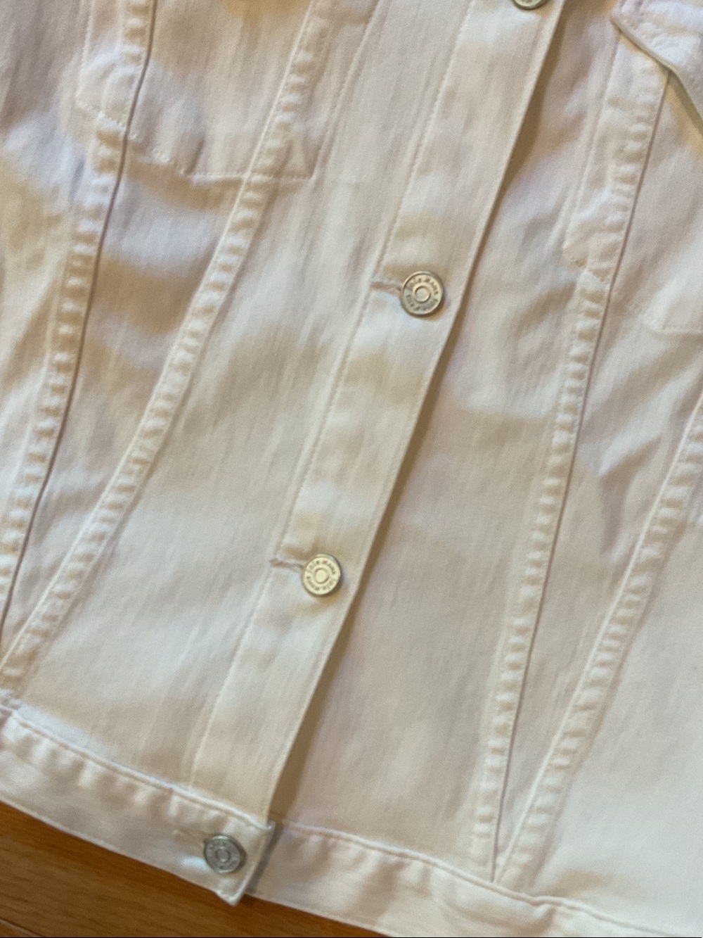 Joie White Lightweight Jean Jacket like new has dirt smudge back large NWOT - Picture 7 of 16